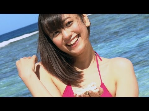 脊山麻理子、元日テレ女子アナのアイドルすぎるスマイル＆ボディ