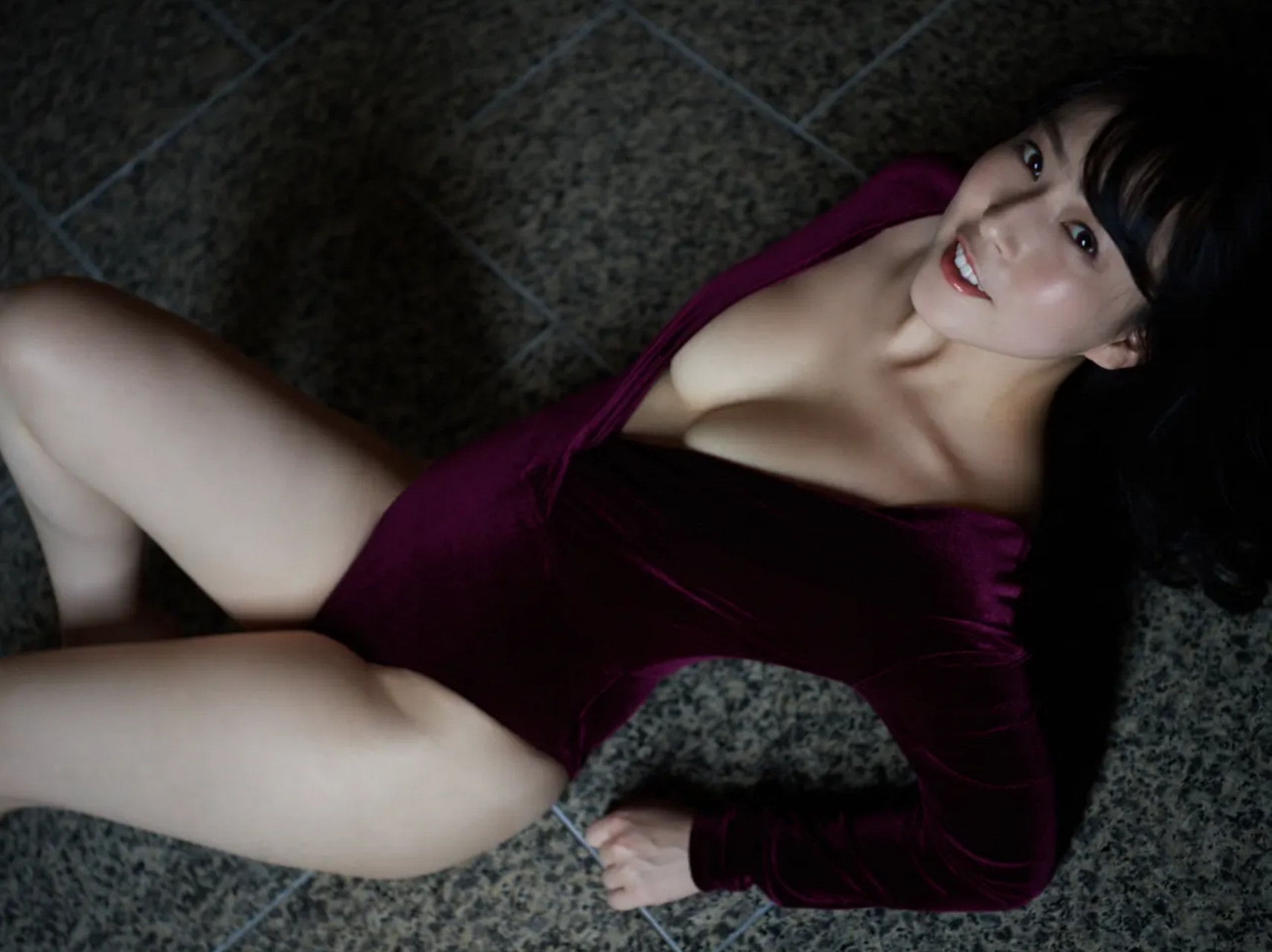 Shiori Usui 薄井しお里, ＦＲＩＤＡＹデジタル写真集 「ノーパン女子アナウンサー Vol.01」 Set.01 No.e7c75b