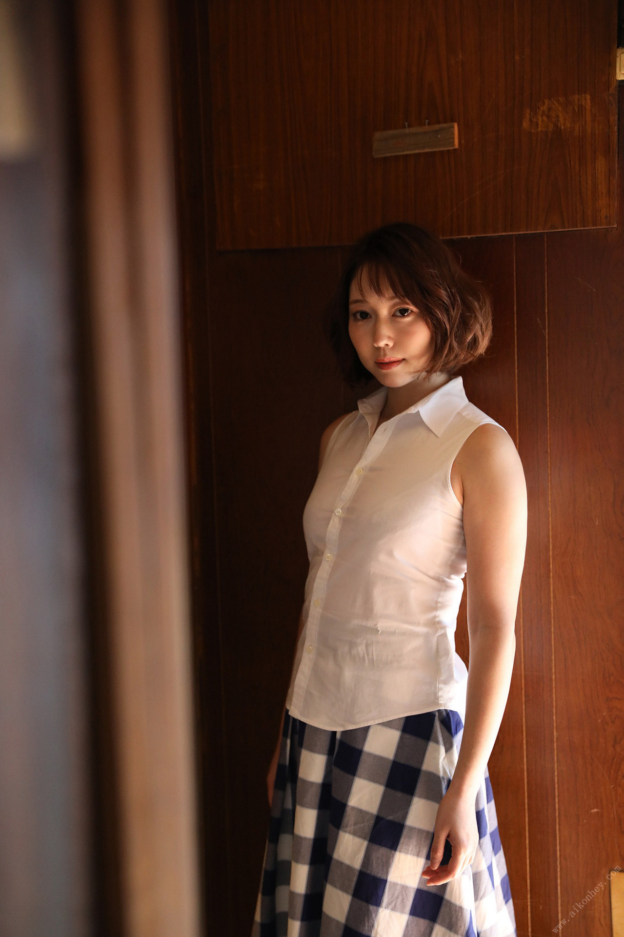 Miku 未来, 周刊ポストデジタル写真集 聡明な淑女の止まらない妄想 Set.01 No.31842a