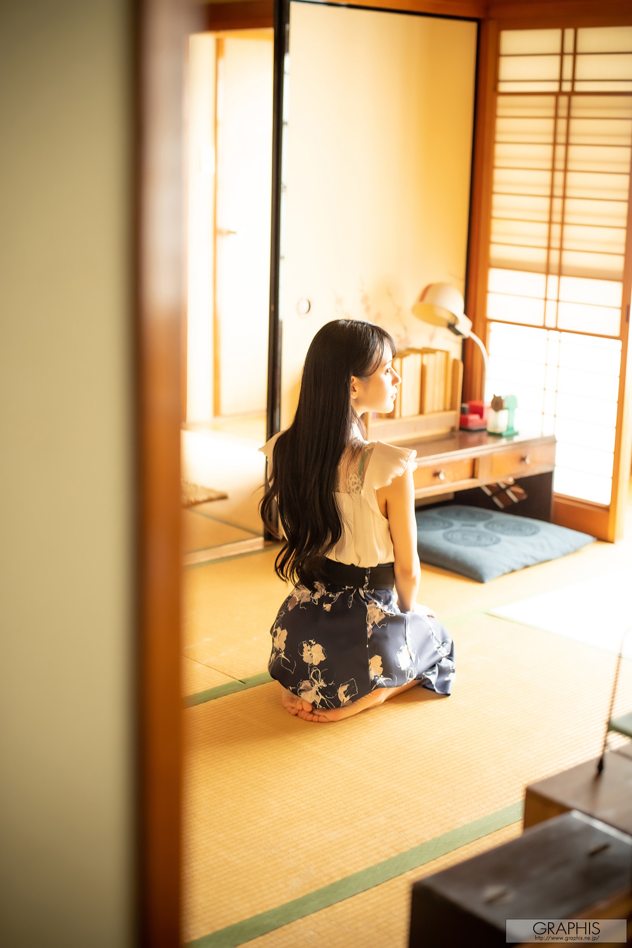 Umi Yatsugake 八挂うみ, [Graphis] Gals “Girl like a doll” Vol.01