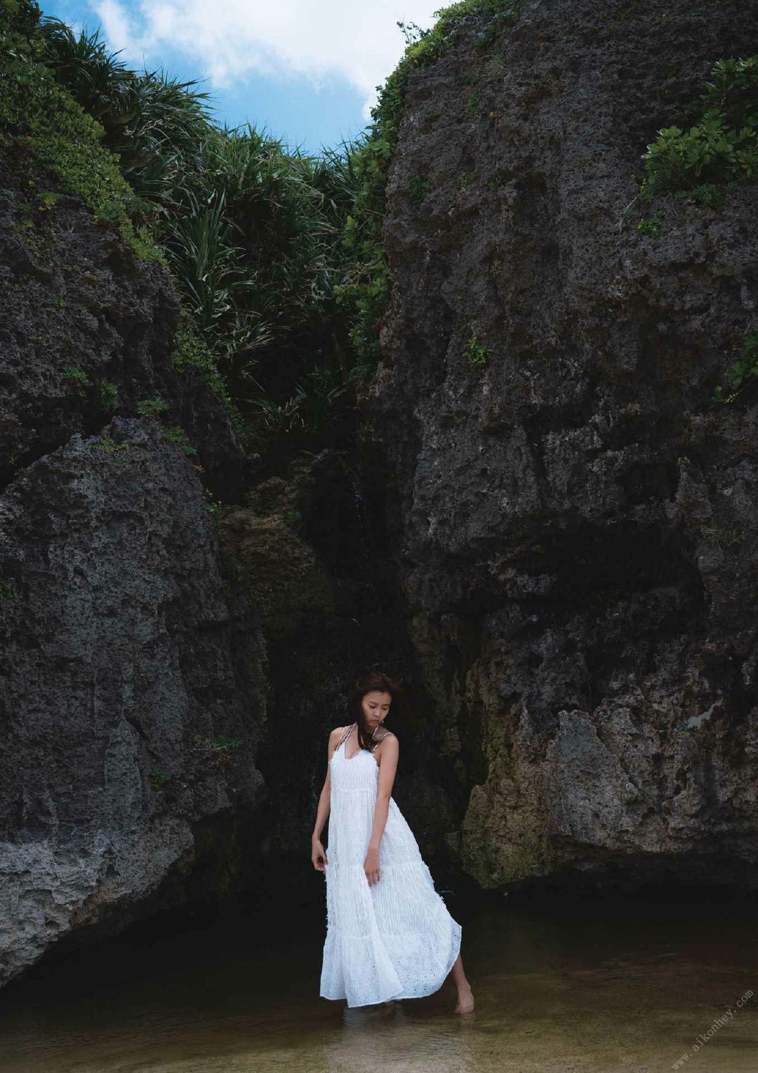 Yume Shinjo 新条由芽, 周プレ Photo Book ゆめいろ Set.02